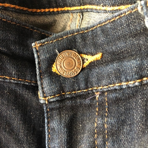 Denim jeans. - Picture 2 of 7